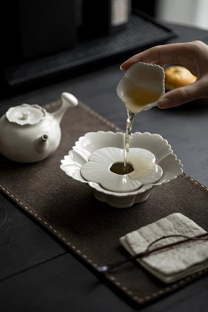 Bai Lian Elegant Teapot Bowl Set